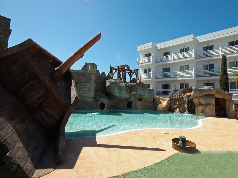 Pirates Village Santa Ponsa Exteriör bild