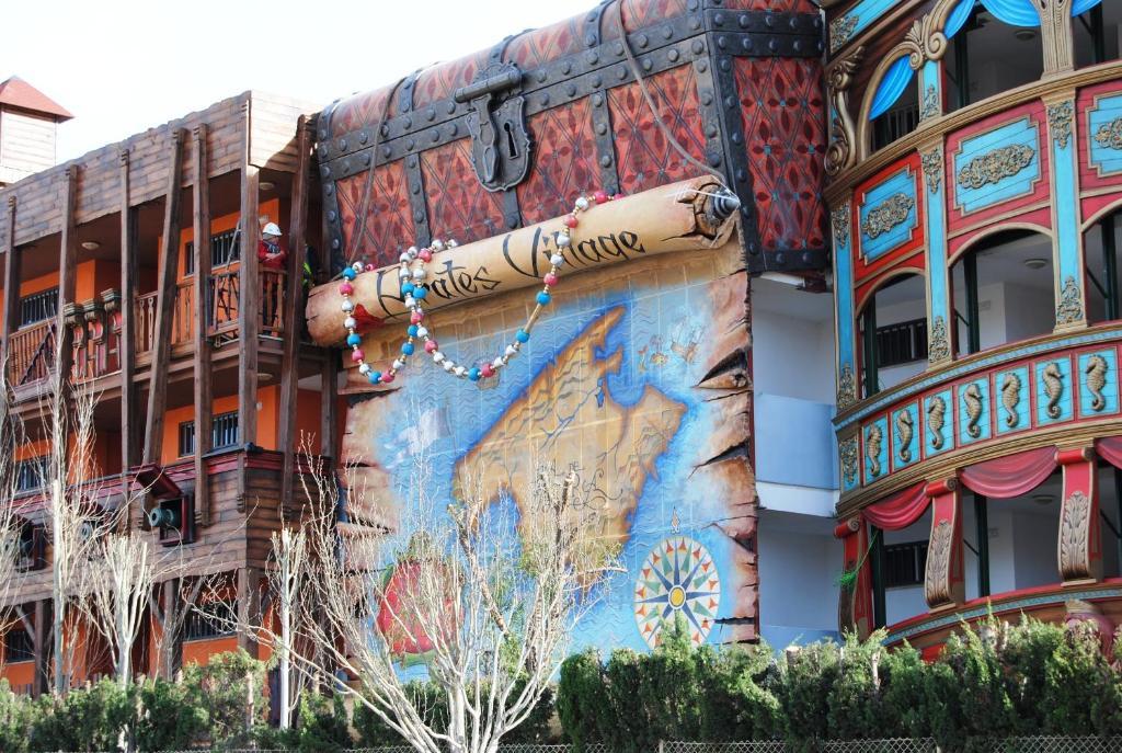 Pirates Village Santa Ponsa Exteriör bild