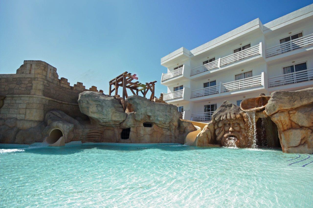Pirates Village Santa Ponsa Exteriör bild